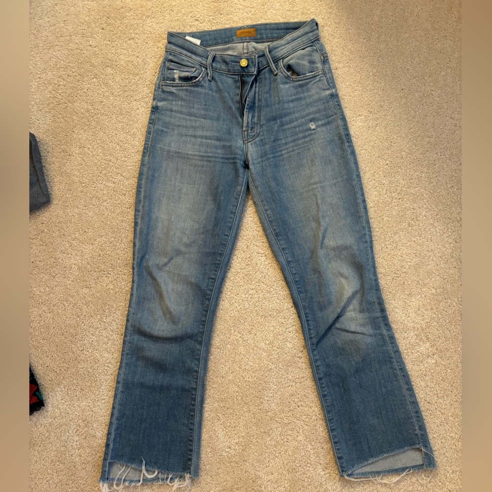 Mother denim, insider crop step fray Jean size 24.